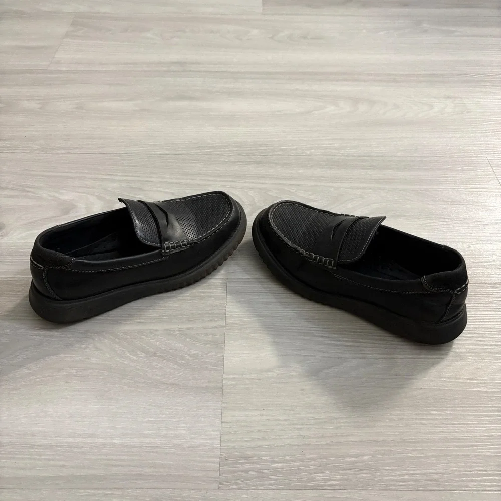 Sebago Shoes Kids Black Penny Loafers Perforated Slip On Dress Lug Sole Size 4